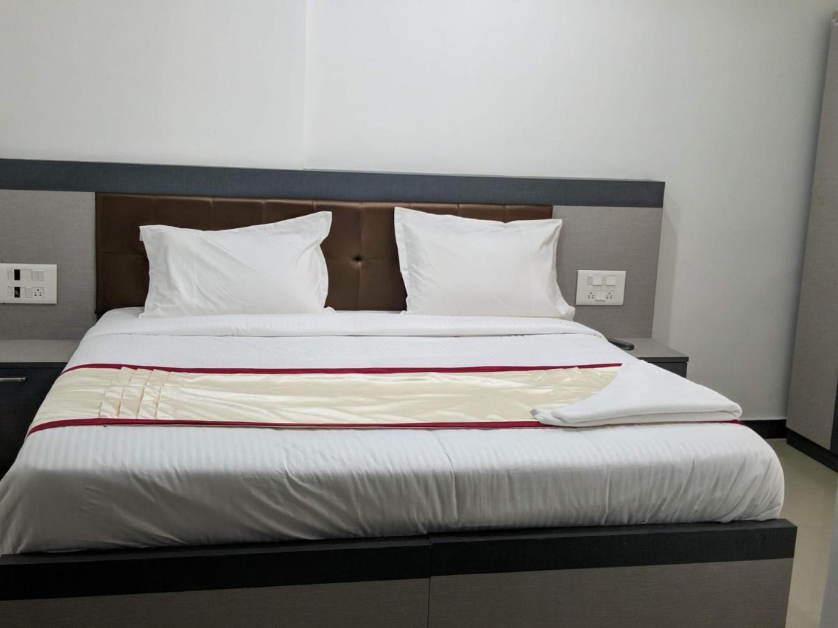 Hotel Shawrya The Grand Madikeri Luaran gambar