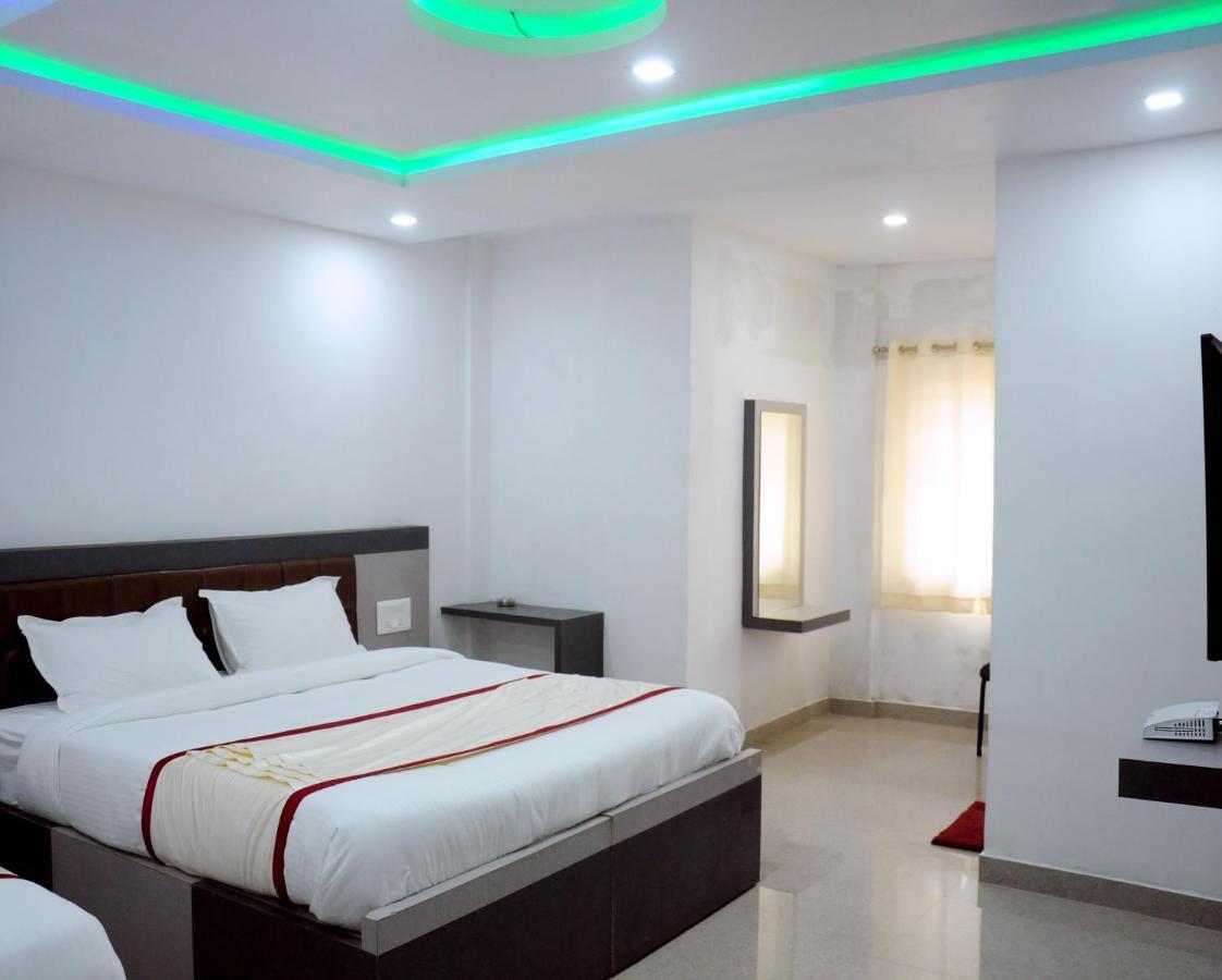 Hotel Shawrya The Grand Madikeri Luaran gambar